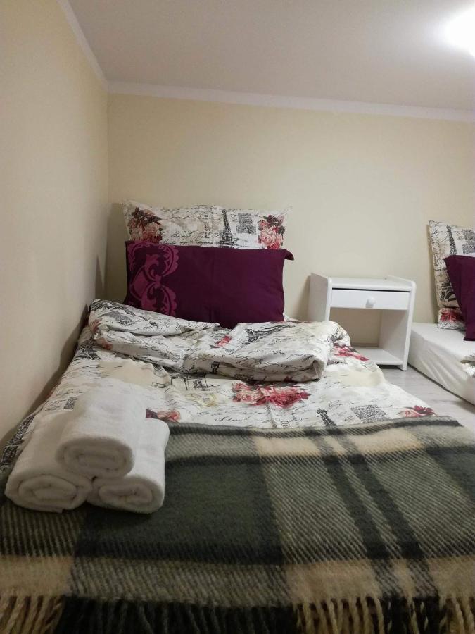 Bed and Breakfast Dobranoc Лодзь Экстерьер фото